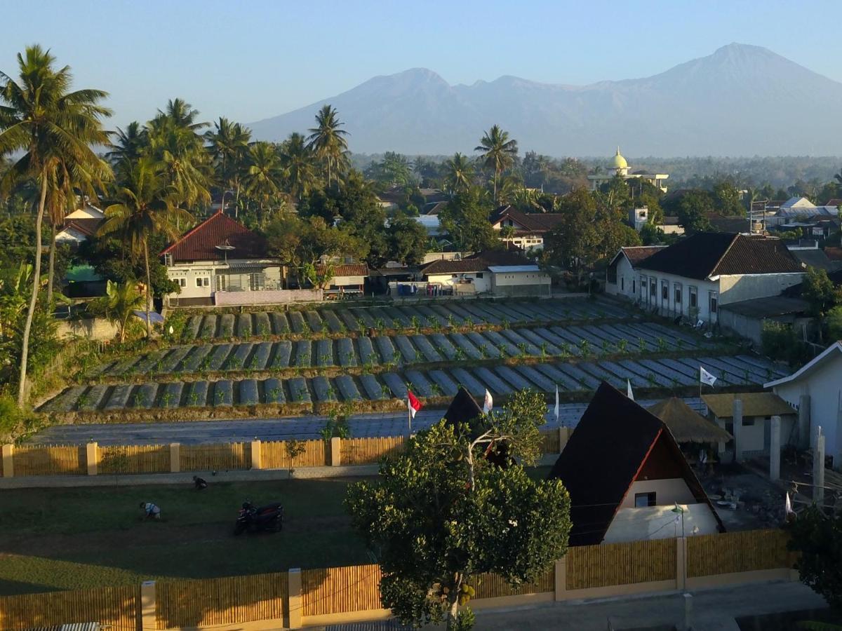 D' Carasti Bungalow Masbagik Exterior photo